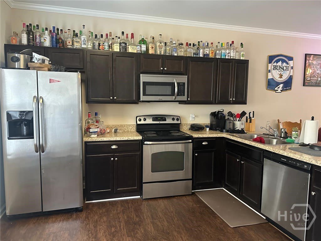 194 Strickland Avenue – photo 2