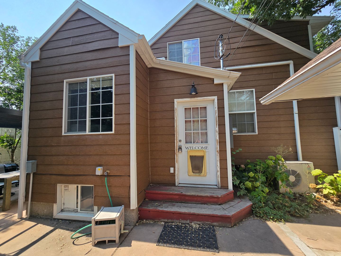 2419 Ash St – photo 2