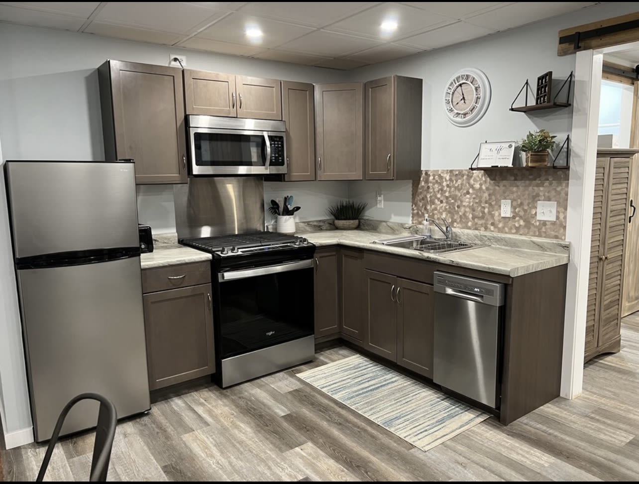 125 E Barker Ave – photo 1