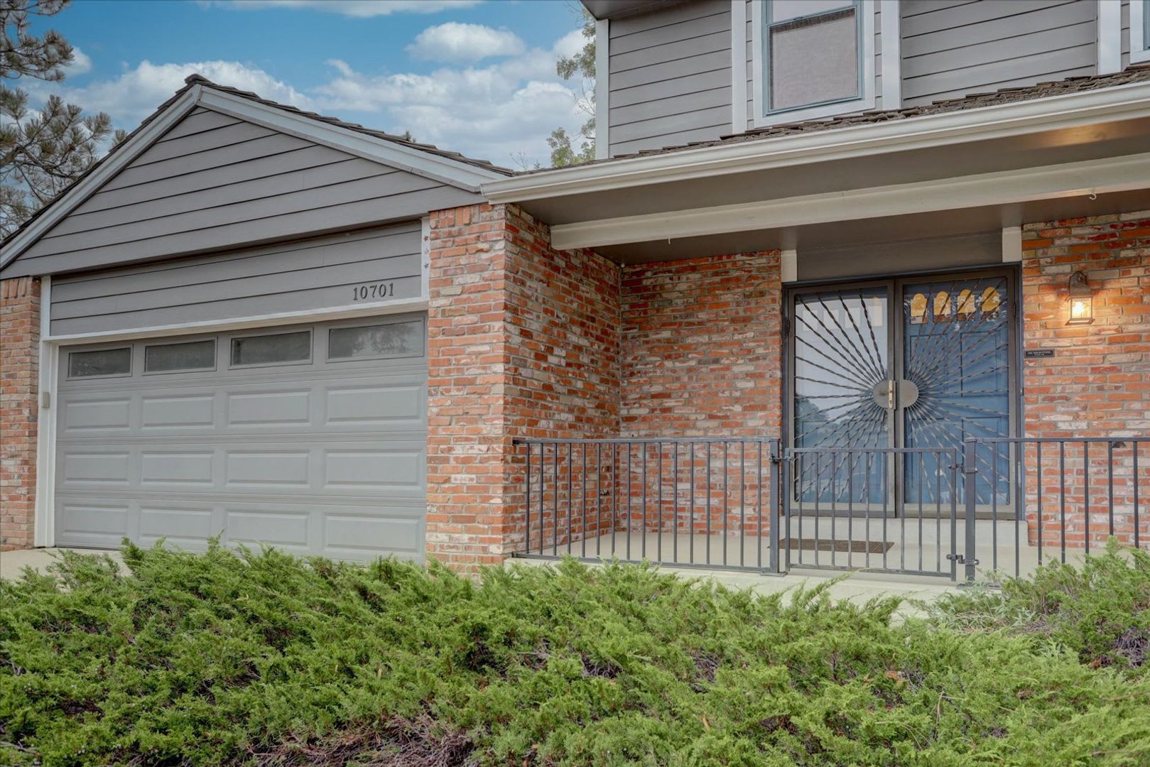 Spectacular 4Bed/3.5 Bath on a Large Corner Lot in Westminster! – photo 4
