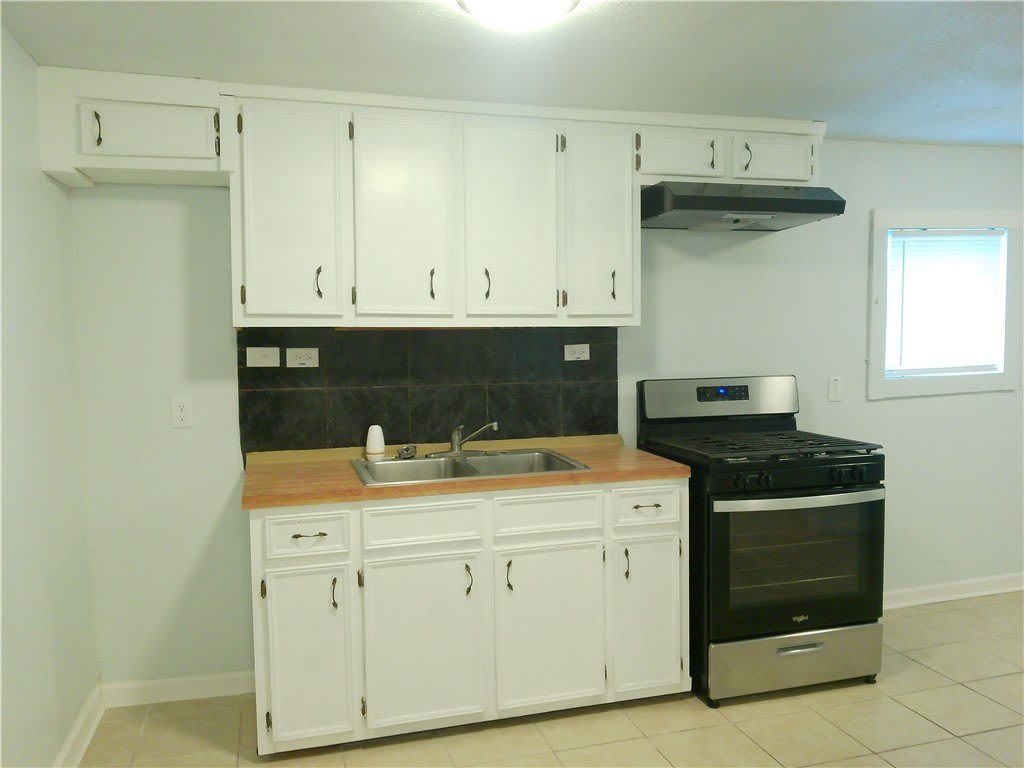 225 Watson Street – photo 4