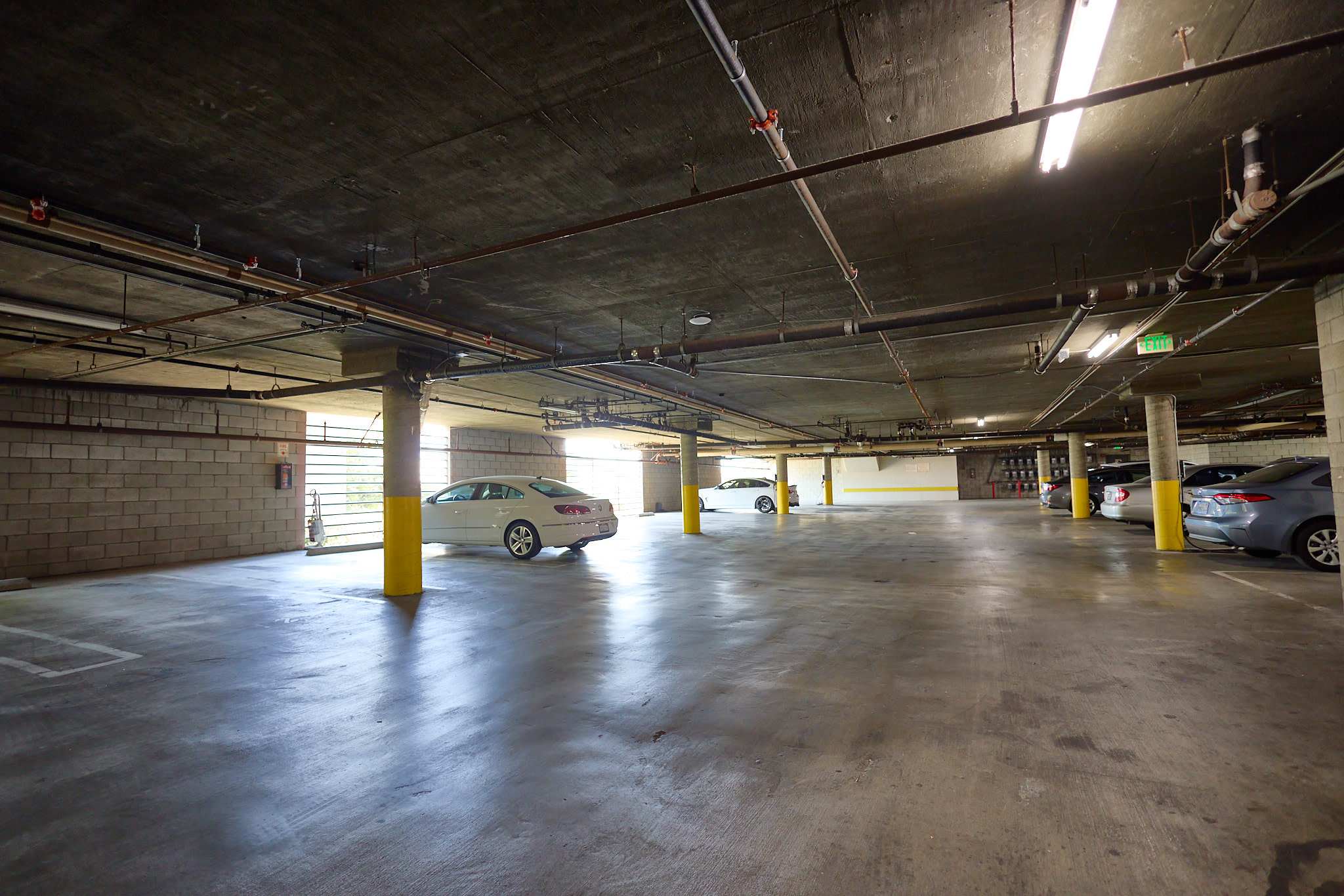 171 S Virgil Ave – photo 2