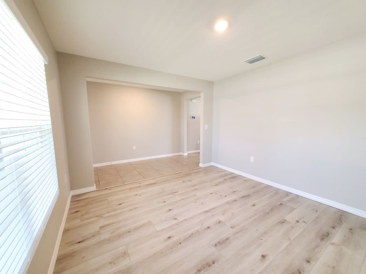 1014 Golden Shiner Ave – photo 5