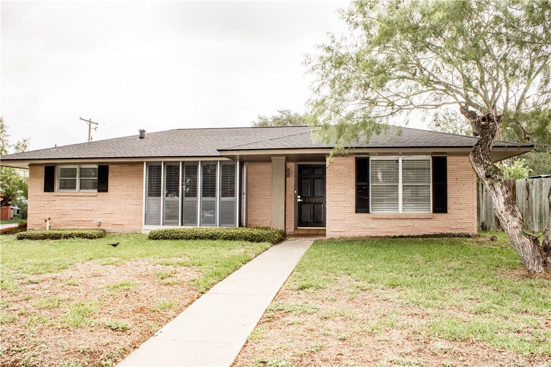 3722 Pope Drive – photo 1