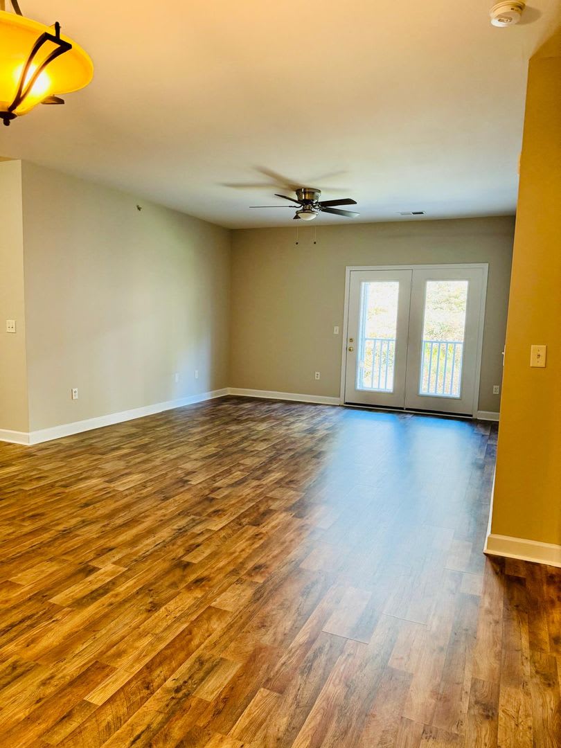 Room in 3 Bedroom Home at Hyde Glen Ln – photo 2