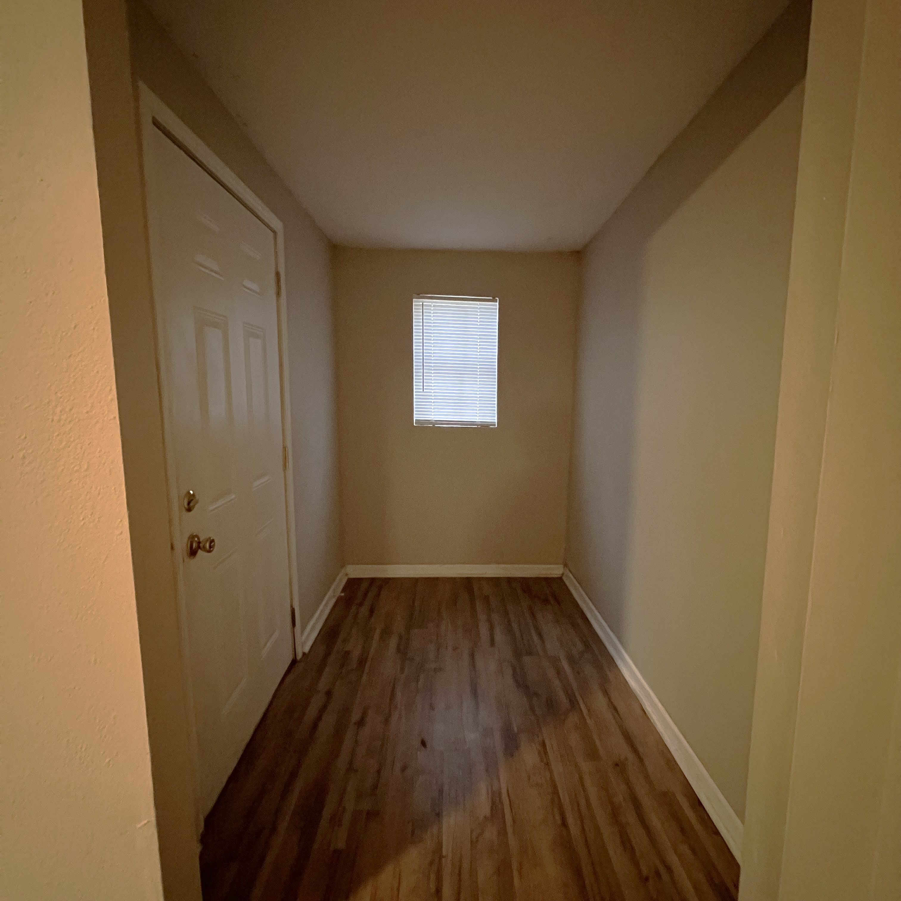 305 S 8Th St – photo 2