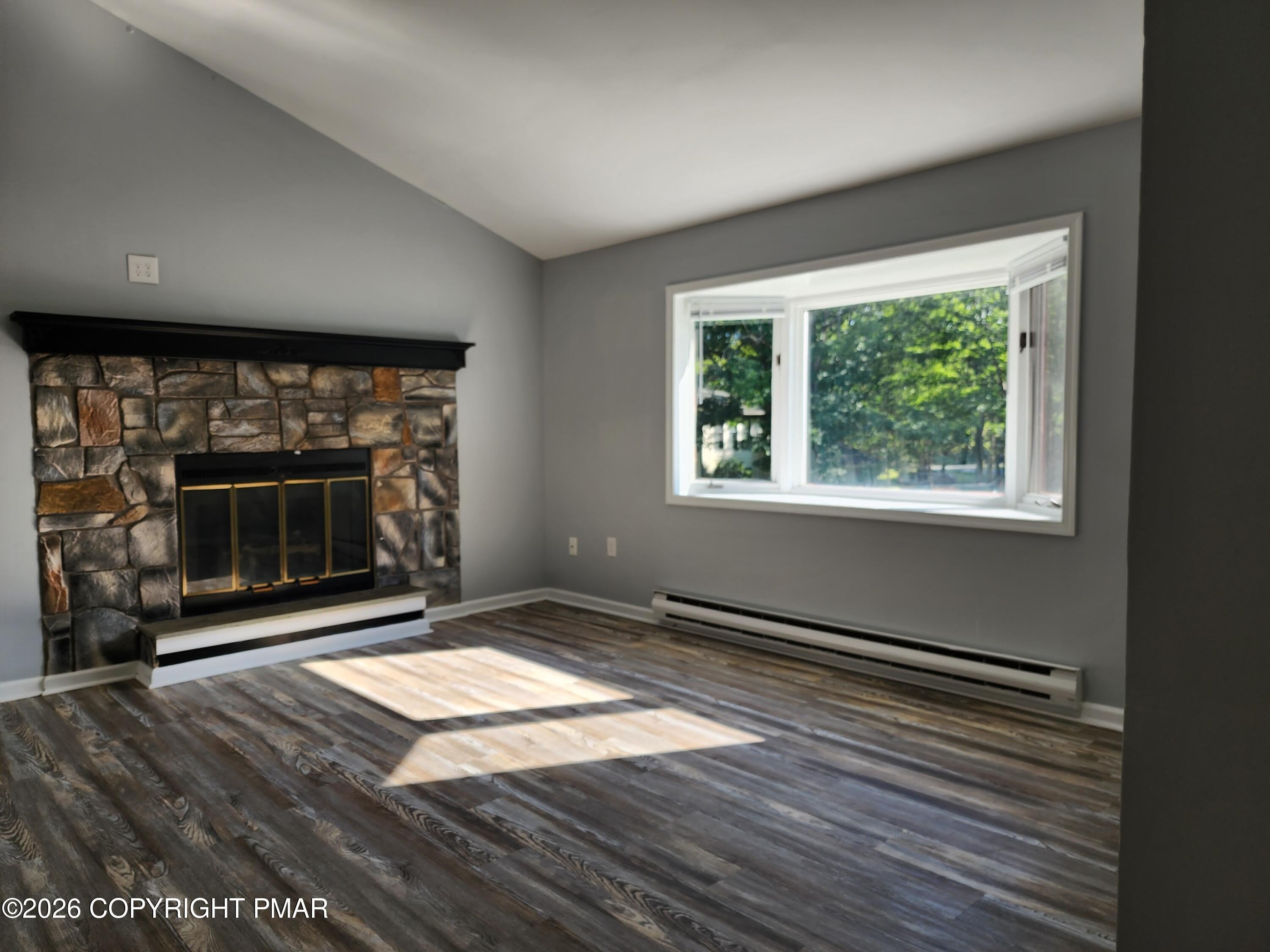 15 Pointe St 201 – photo 2