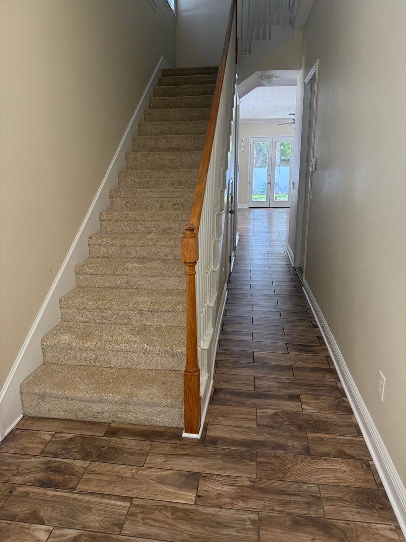 ORLANDO: 3 Bed/2.5 bath, 2 Story Townhome in Golden Heights! – photo 5