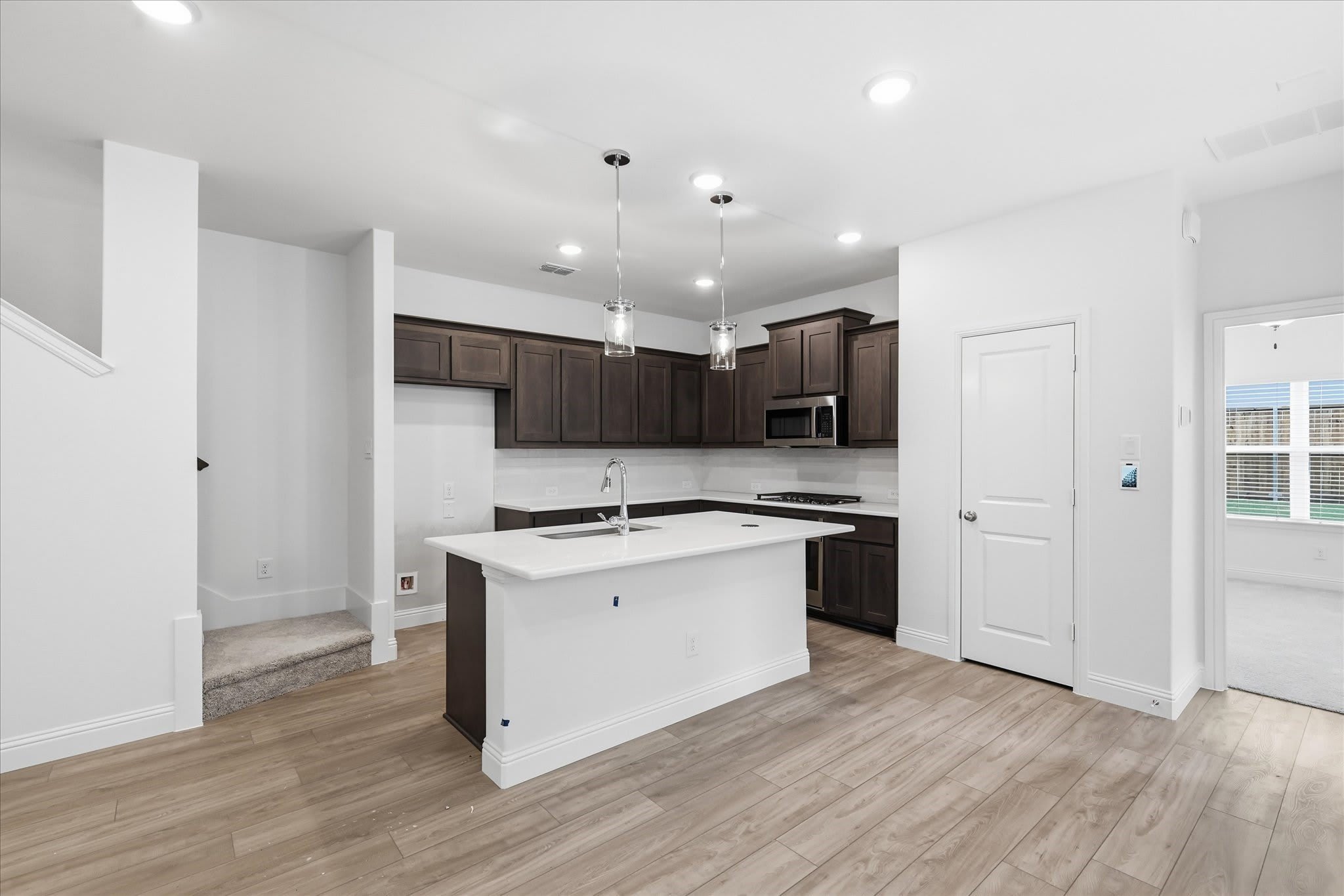 186 Balboa Lane – photo 4