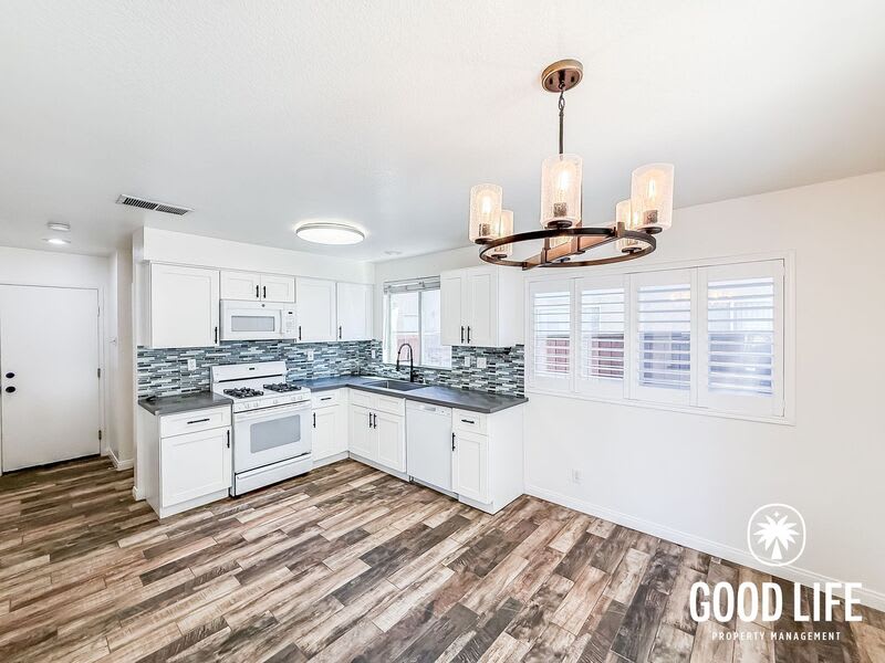 1084 Forester Dr – photo 5