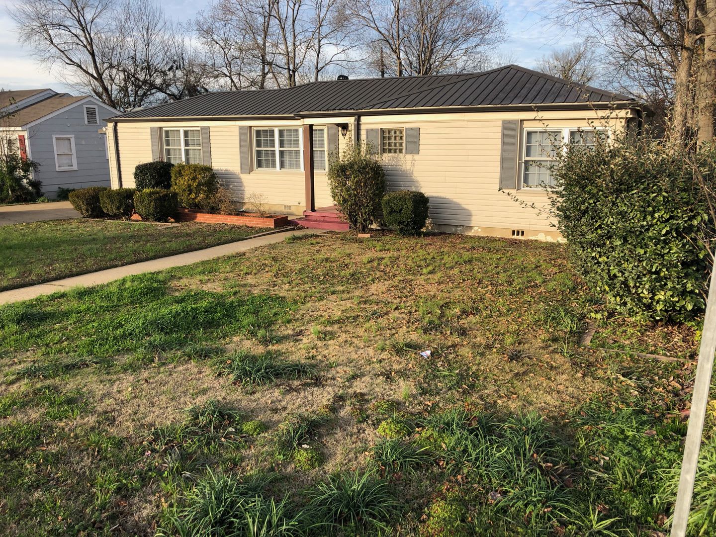 3 bed, 1 bath home, Only minutes away from The University of Alabama – photo 2
