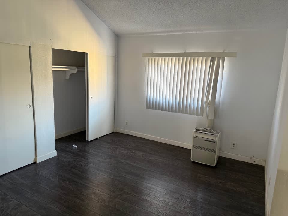 14839 Sherman Way – photo 4