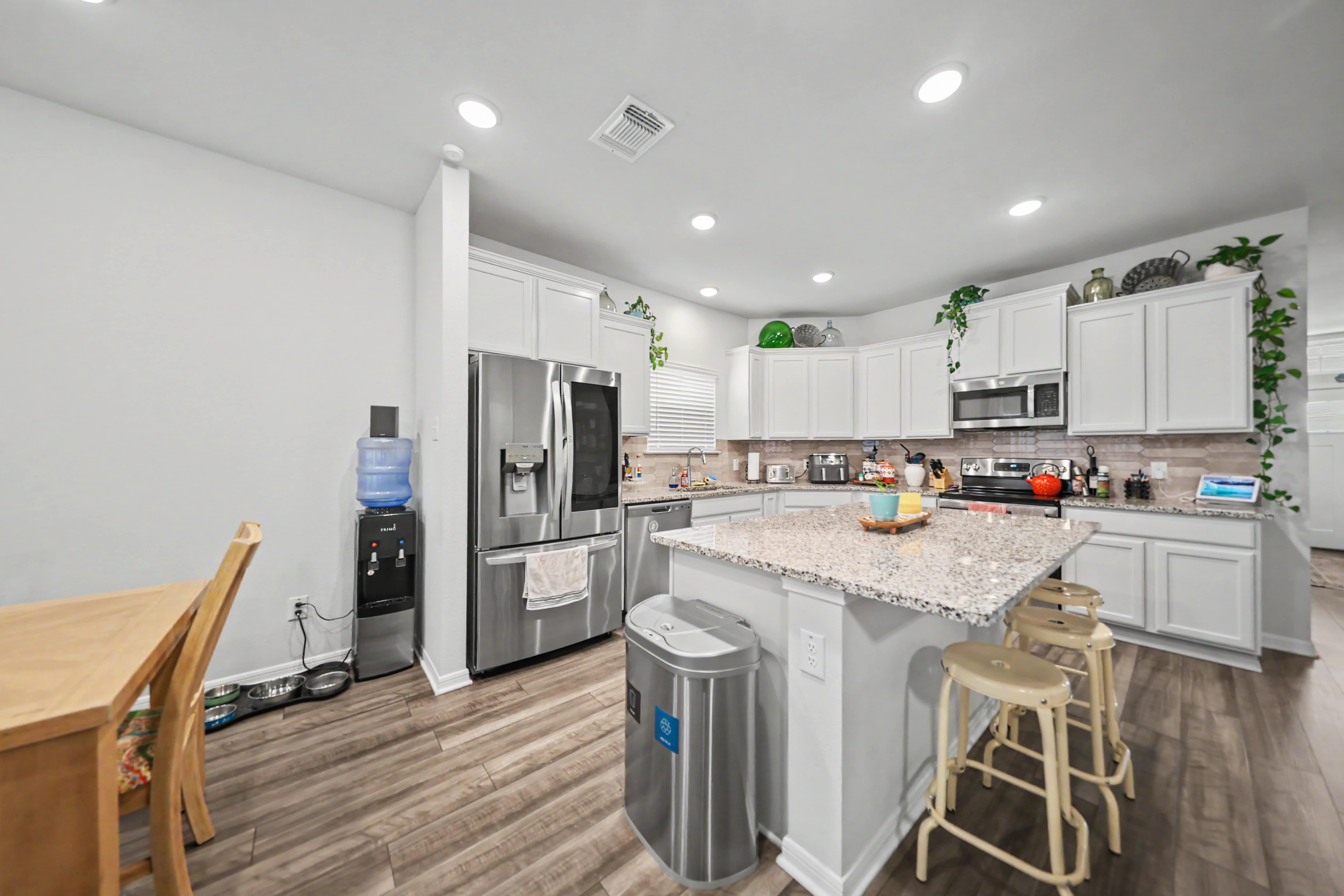 612 Pipe Creek Dr – photo 5