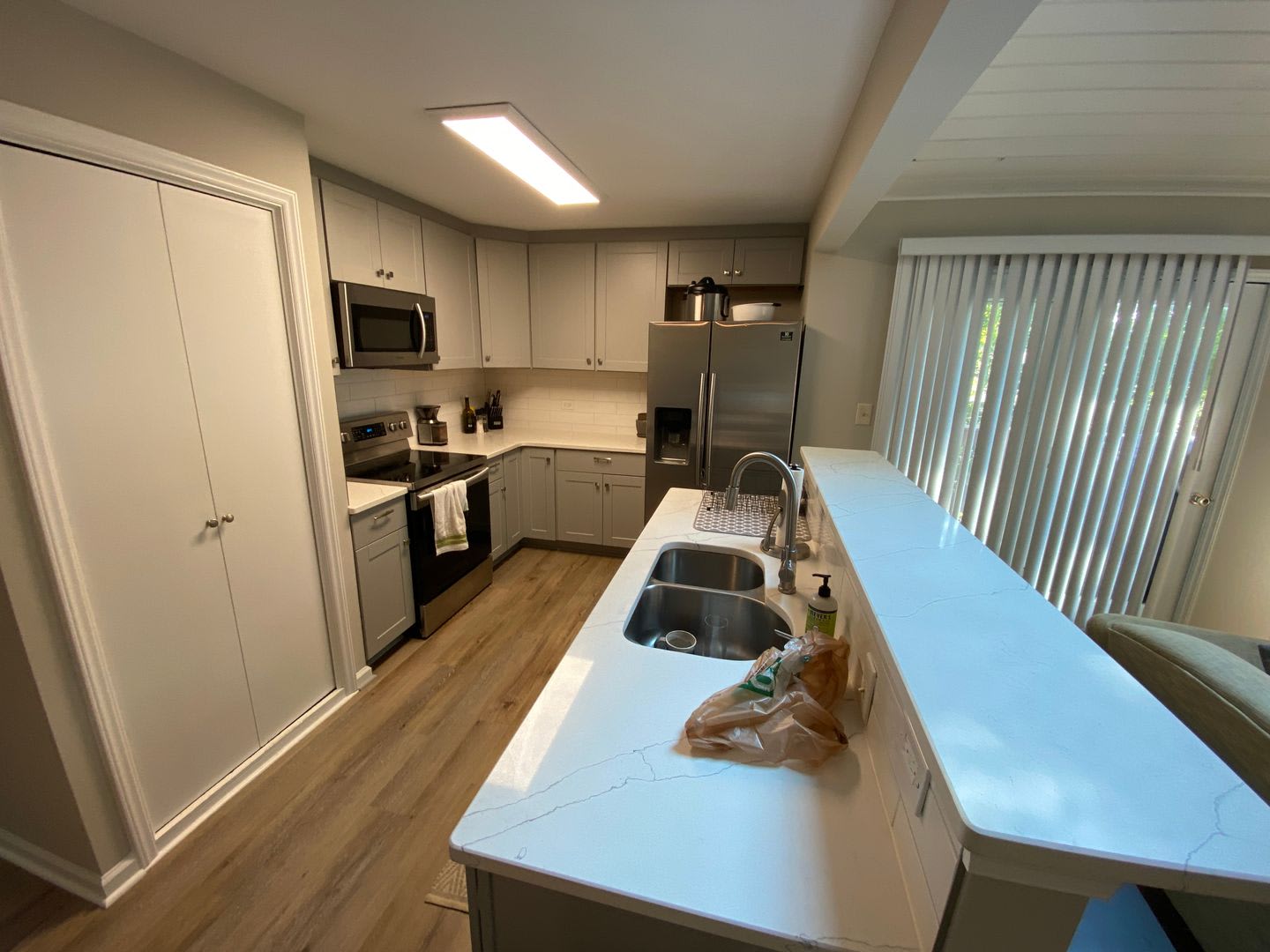 Room for Rent in 3 Bedroom Home at Old Farm Rd – photo 4