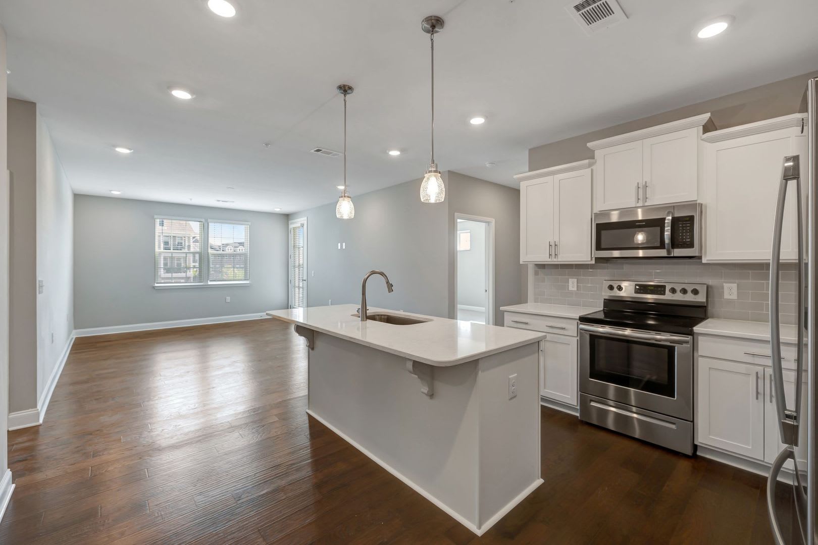 4000 Shadow Green Dr. – photo 3