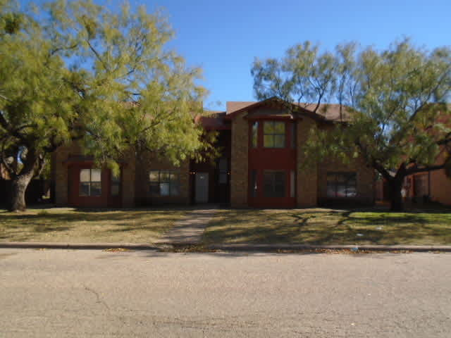909 Bruce Way – photo 2