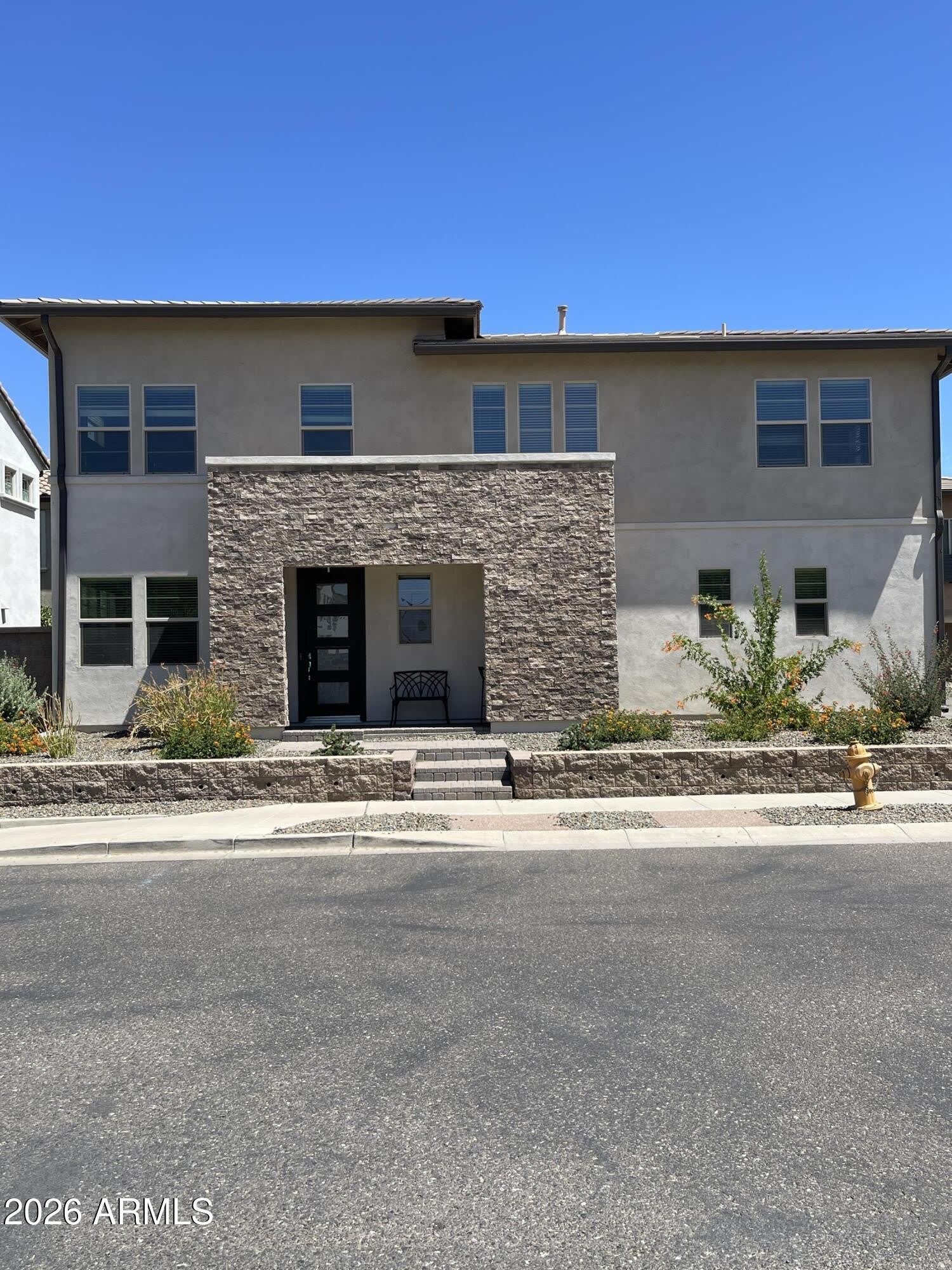 2382 W GLORIA Lane – photo 1