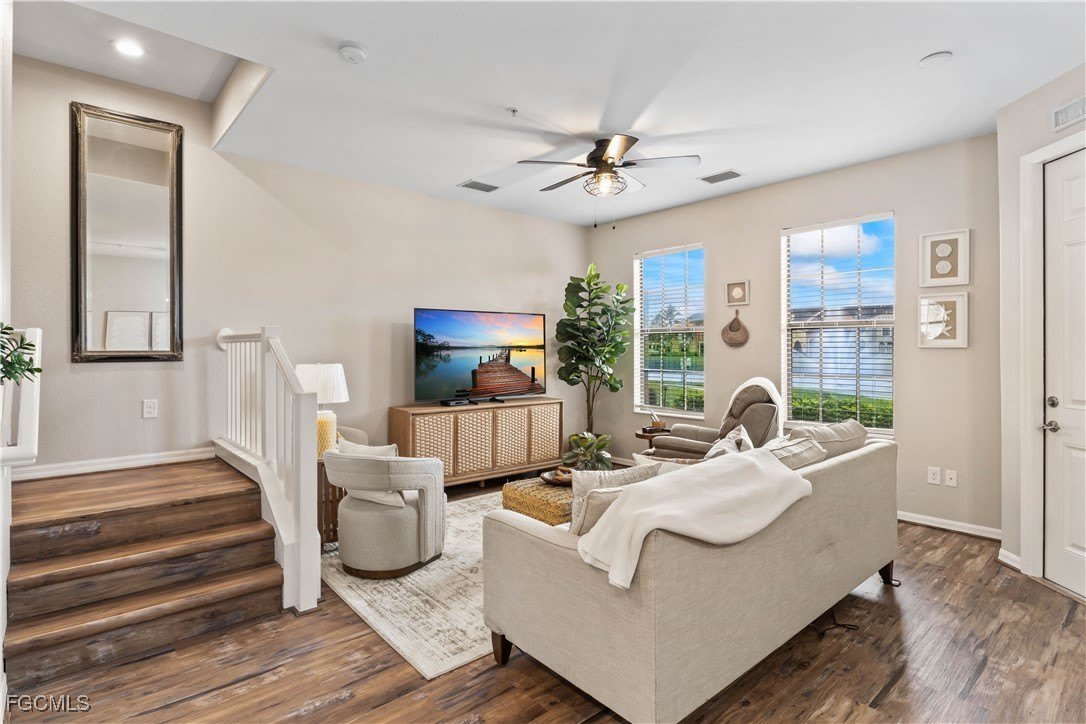 11908 Izarra Way – photo 5