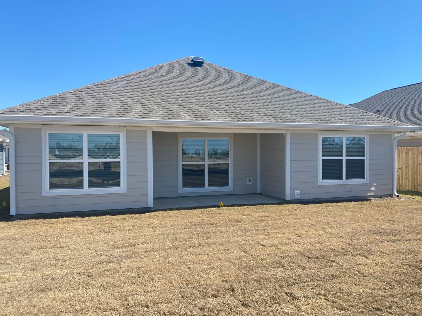 Spacious Modern Home Convenient To Shopping Parks Schools Tyndall Afb Special 1 2 Off 1St Month S Rent Military Incentive – photo 2