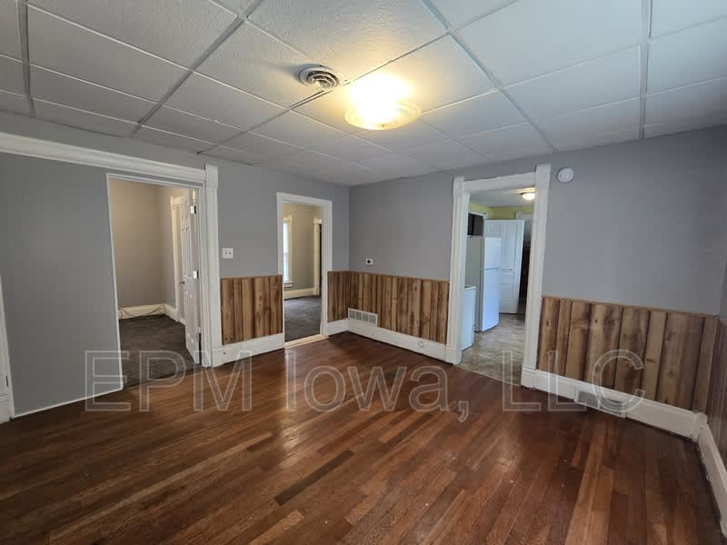 232 Center Street – photo 3