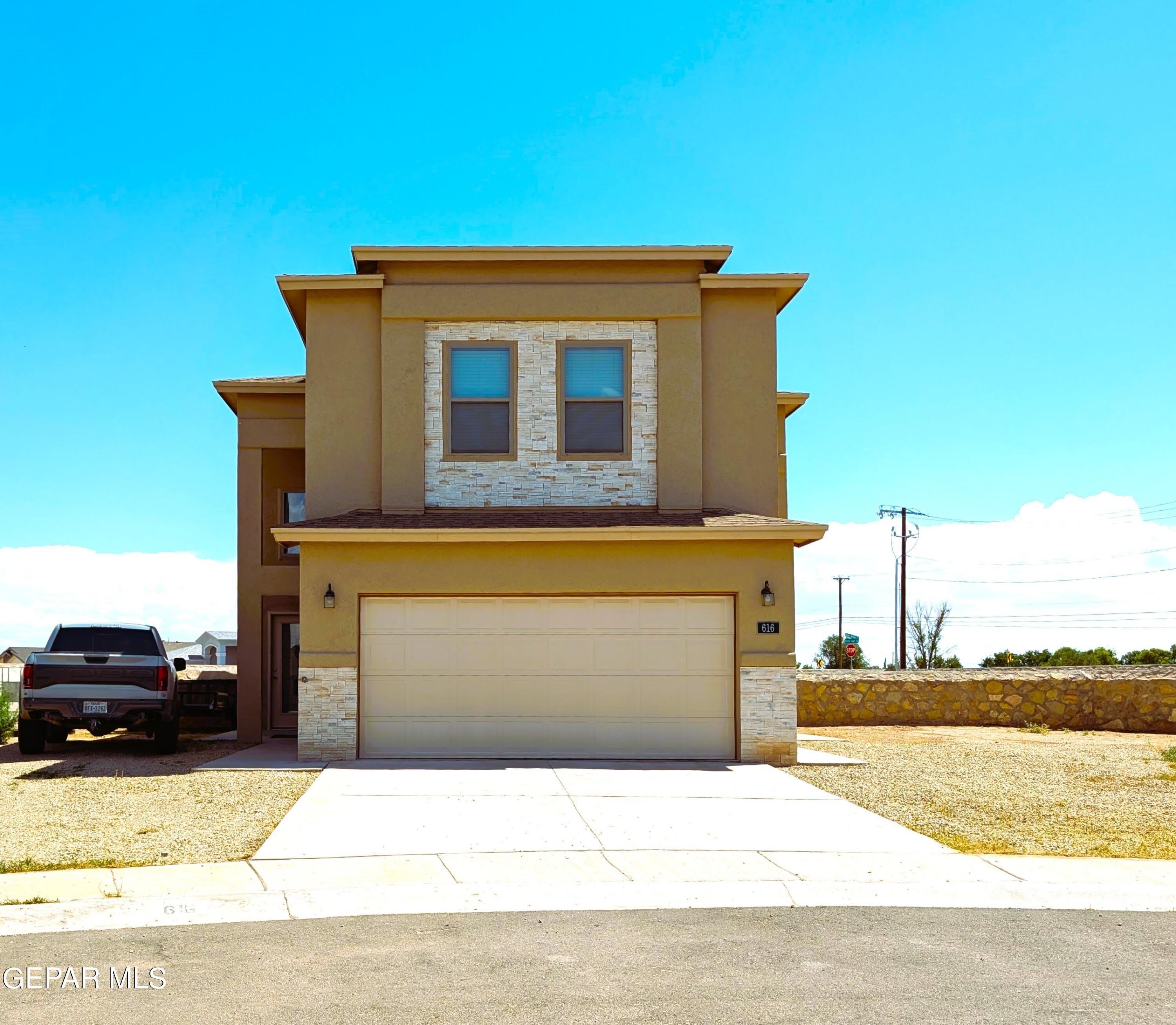 616 Rafael Marmolejo Street – photo 1