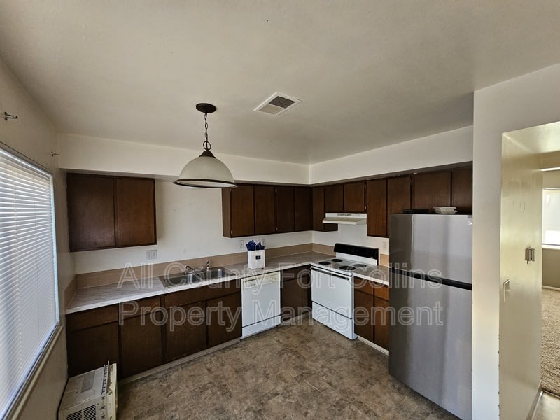1142 26th Ave Unit B – photo 5