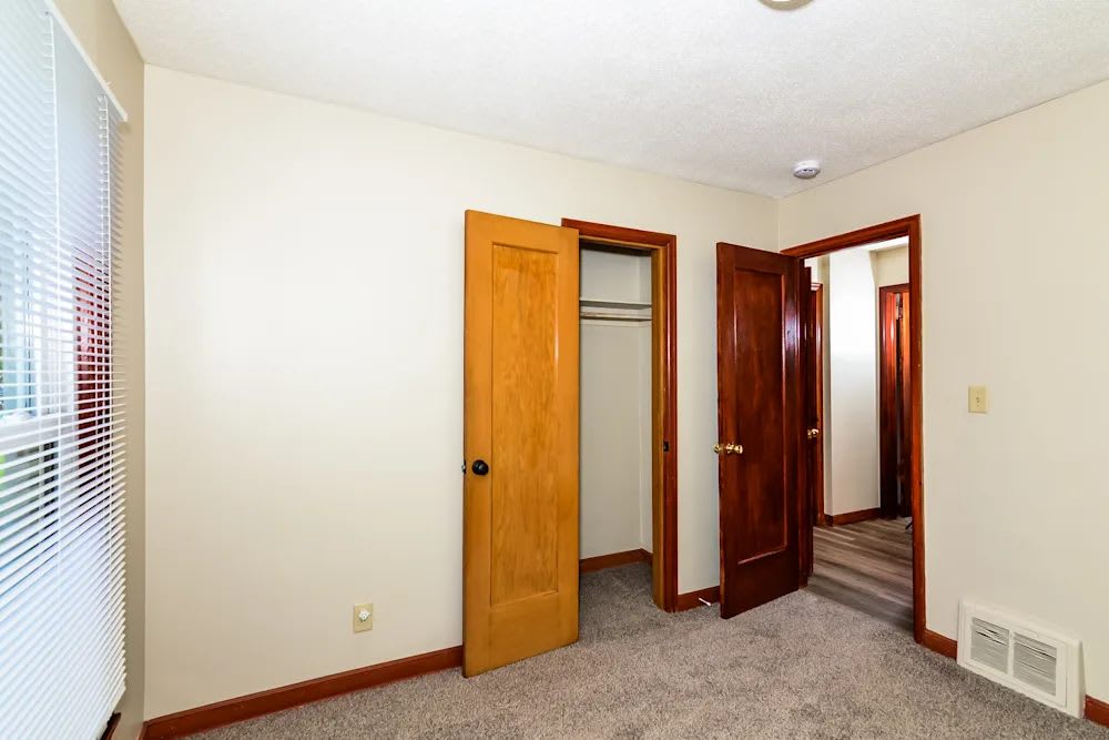 3728 Noble Ave N – photo 3