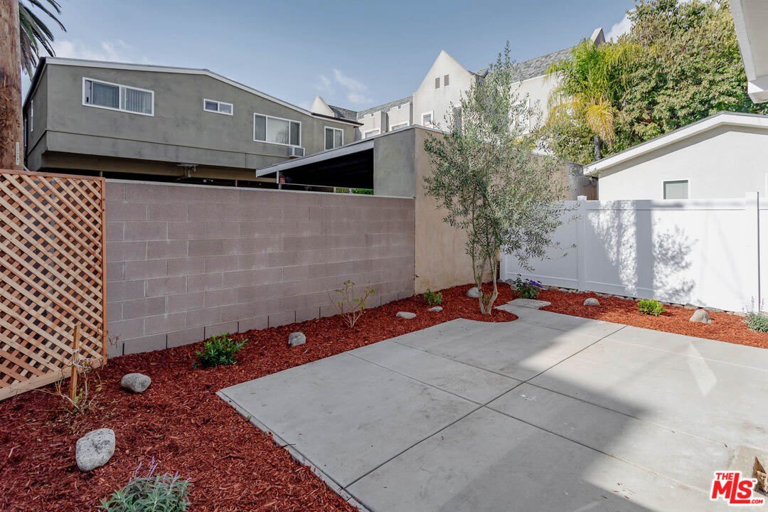253 S Catalina Ave – photo 4