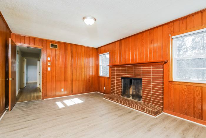 3930 Leinbach Drive – photo 5