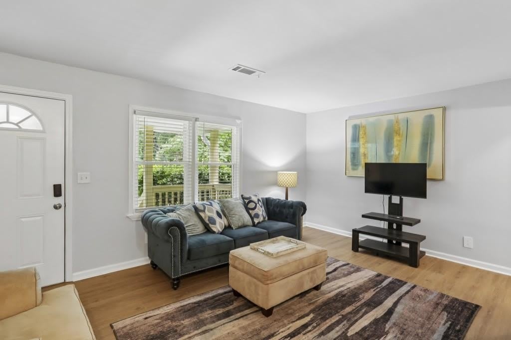 2891 White Oak Drive – photo 2