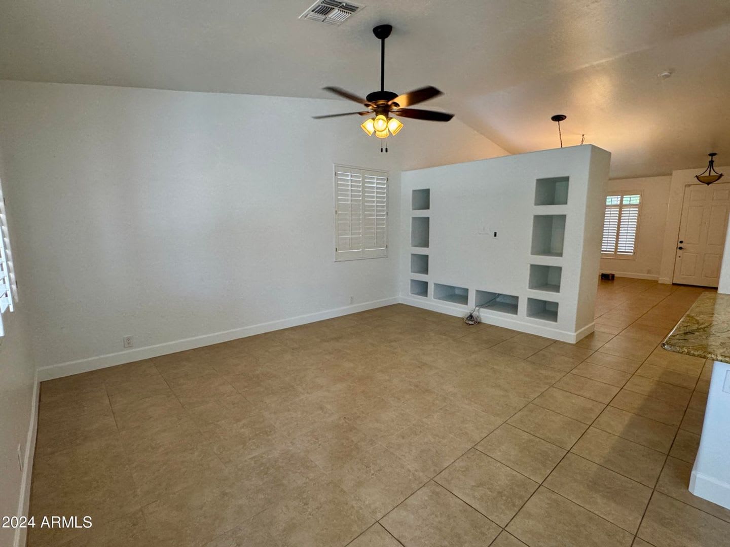 This Stunning Single Level Home Offers 3 Bedrooms 2 Bathrooms A Sparkling Pool With Mature Manicured Landscaping On A Corner Lot – photo 5
