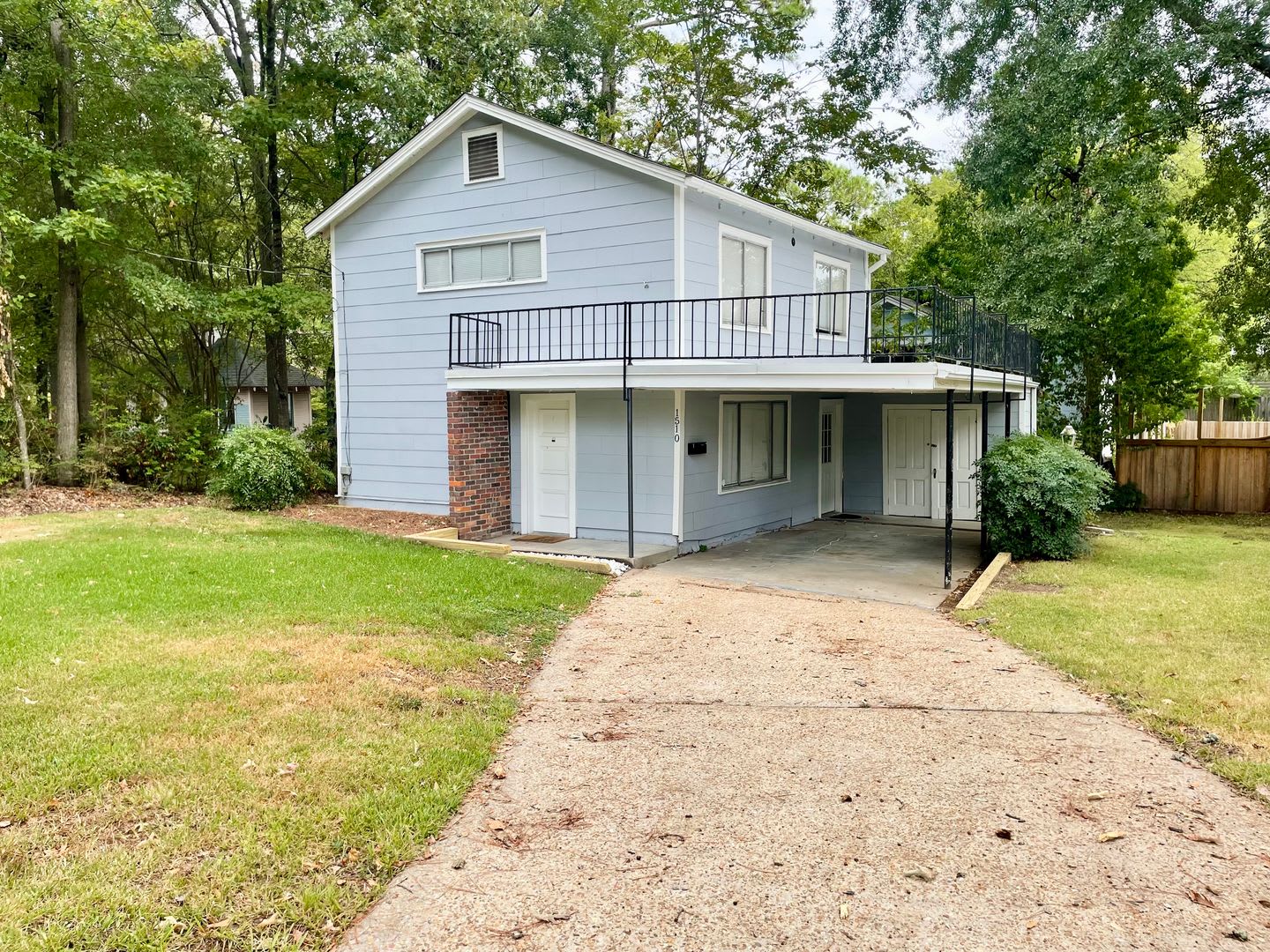 Adorable 1 Bedroom Home in Historic Belhaven! – photo 1