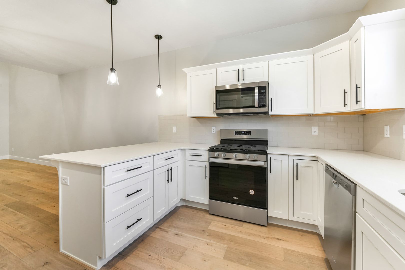 Bright Spacious Lehi Townhome Pet Friendly – photo 3
