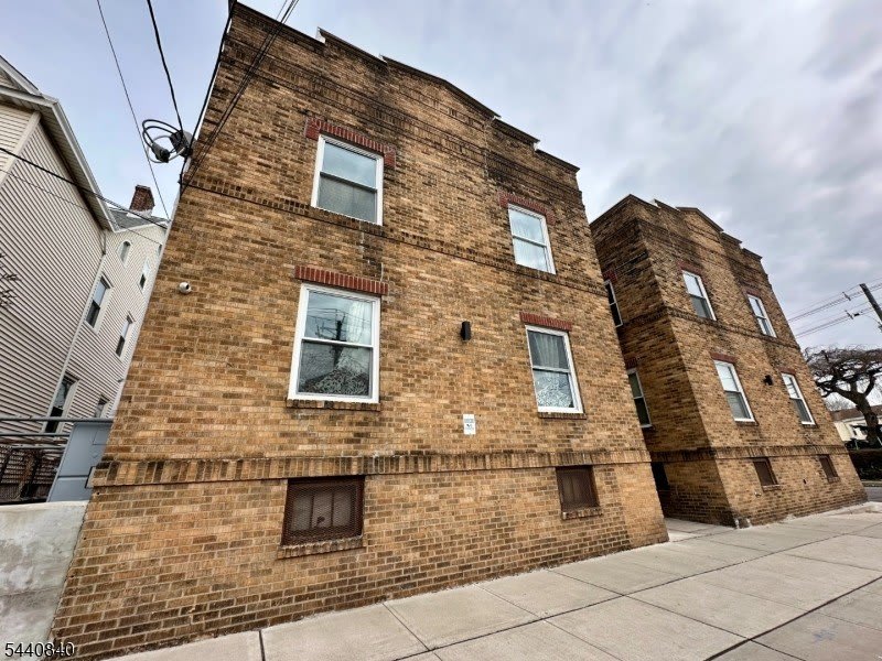 201-205 Marshall St – photo 1