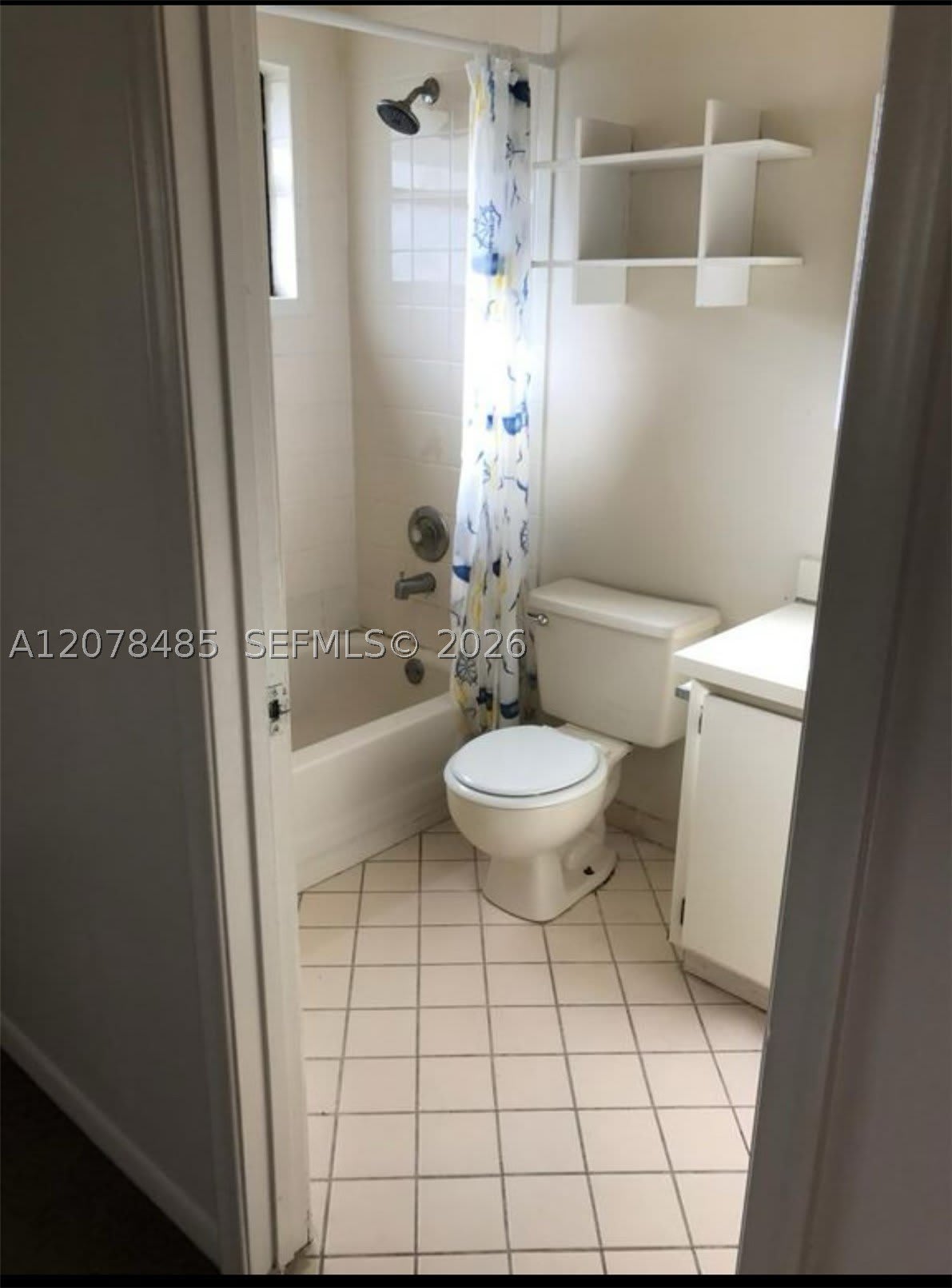 1017 SW 8th St – photo 3