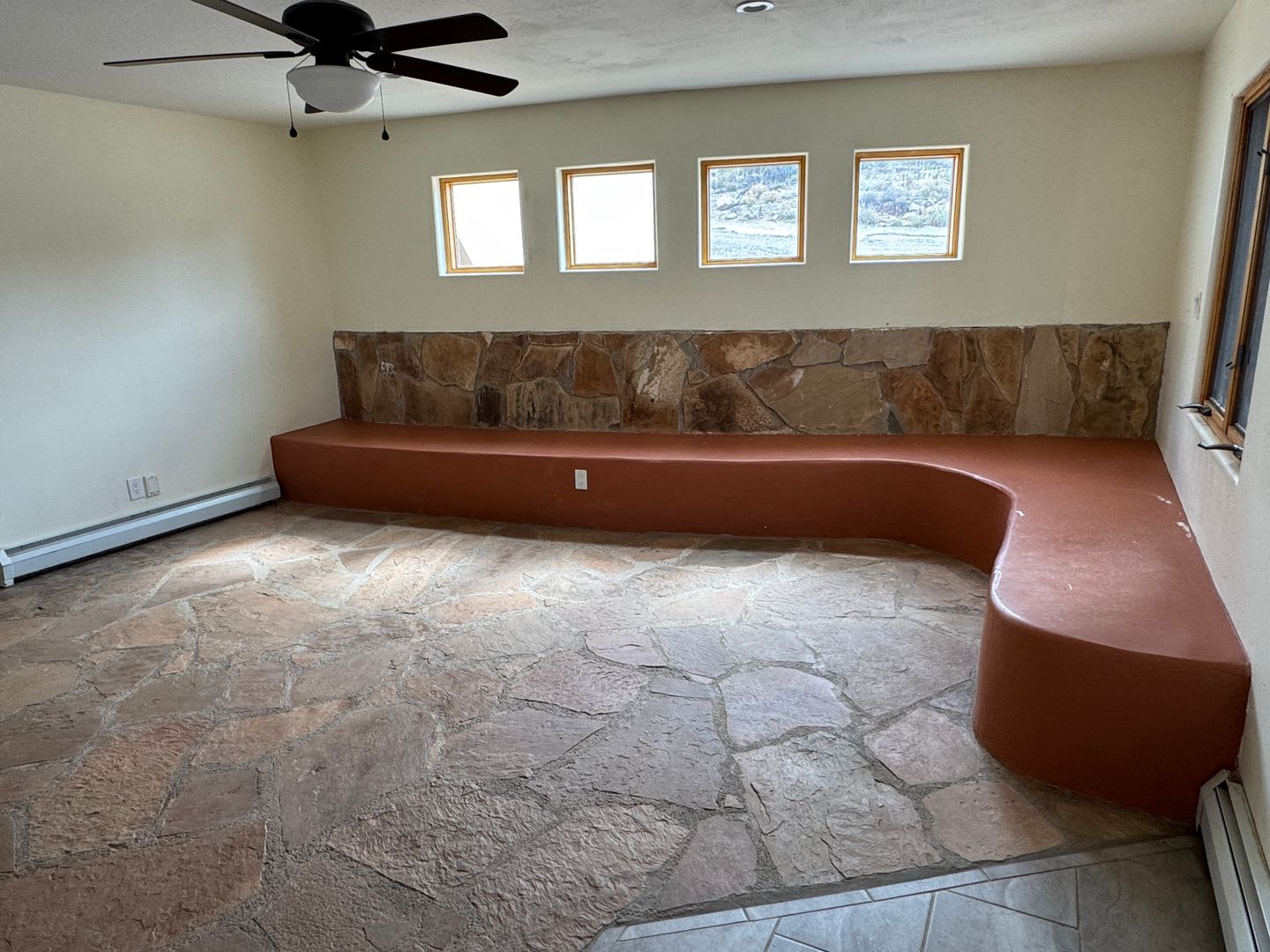 3 Bedroom, 3 Bathroom Home in Edgewood – photo 5