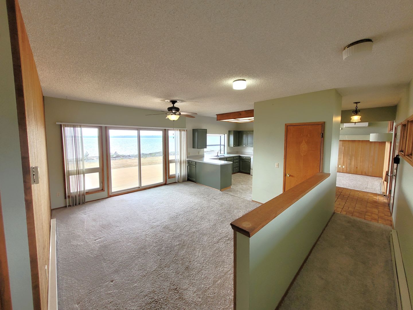 Beach Front Home 3 Bedrooms – photo 4