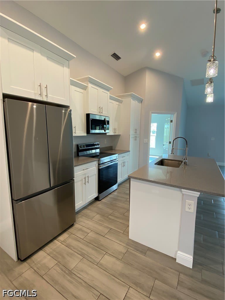2215 Hogan Drive – photo 3