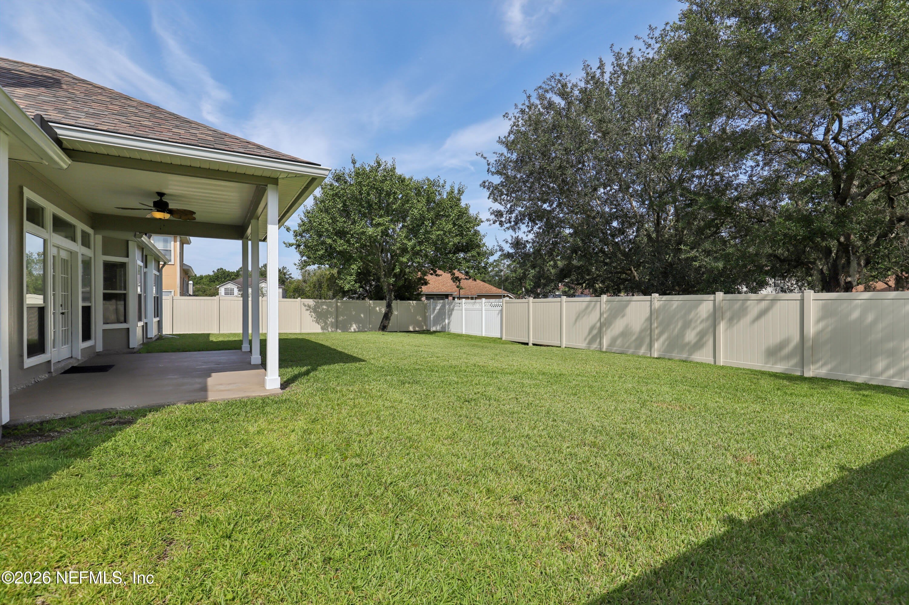 2070 THORNHILL Drive – photo 3