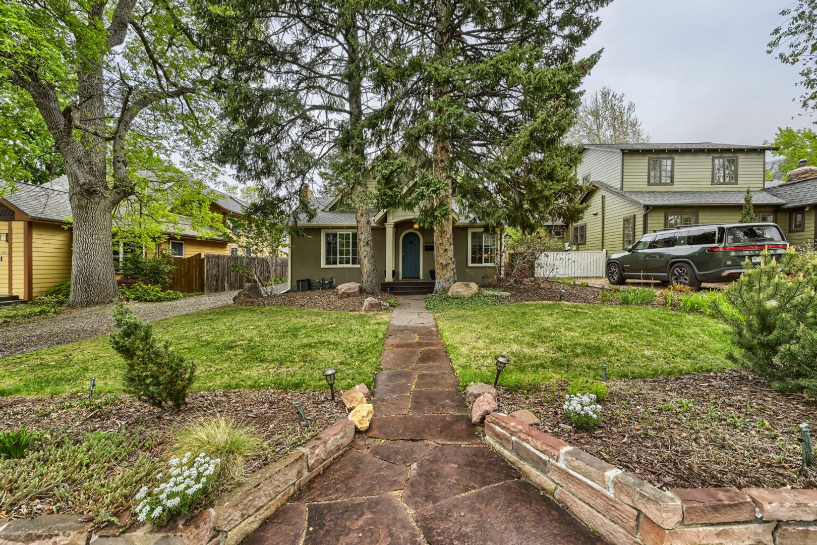 Elegant 4BR Retreat by Chautauqua & CU – photo 5