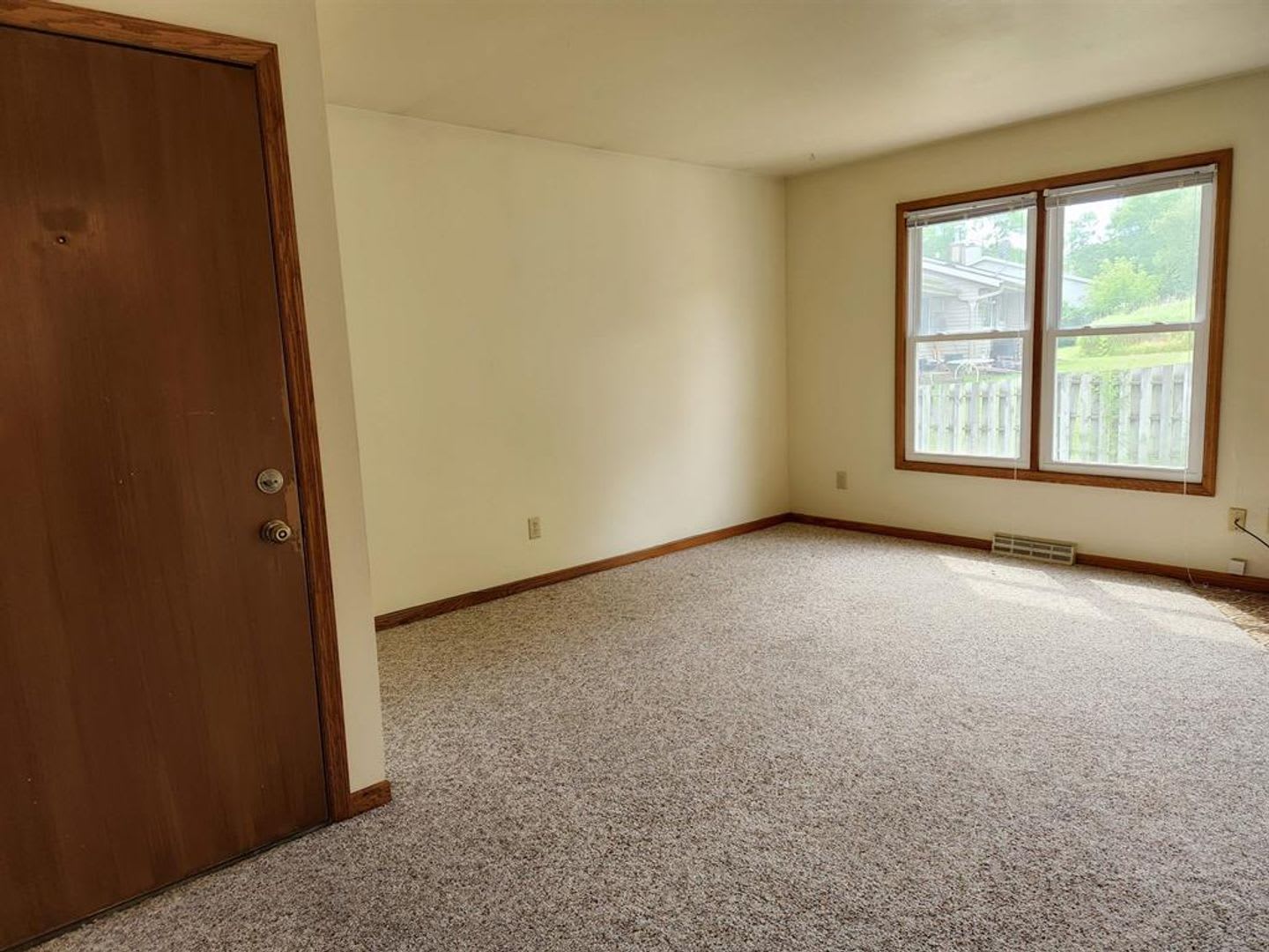 4 La Crescenta Circle – photo 3