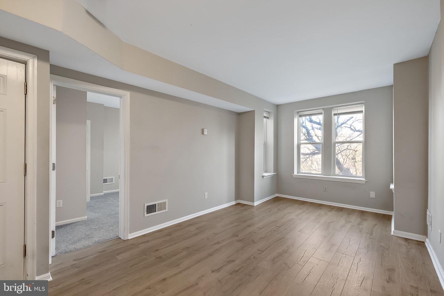 827 N JACKSON ST #2 – photo 5