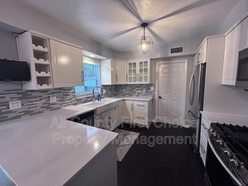 12731 82nd Ave N – photo 3