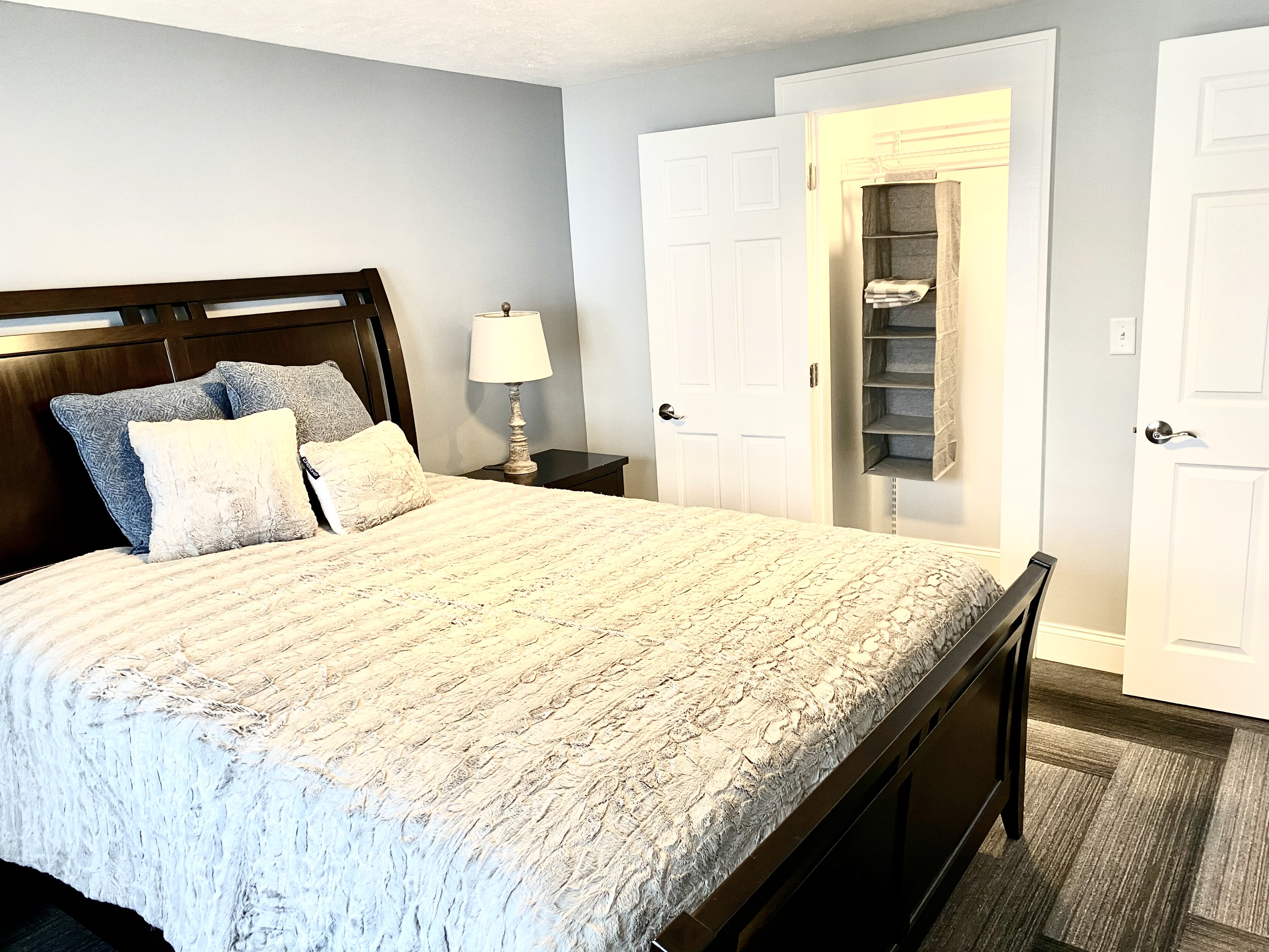 1721 Post Avenue – photo 4