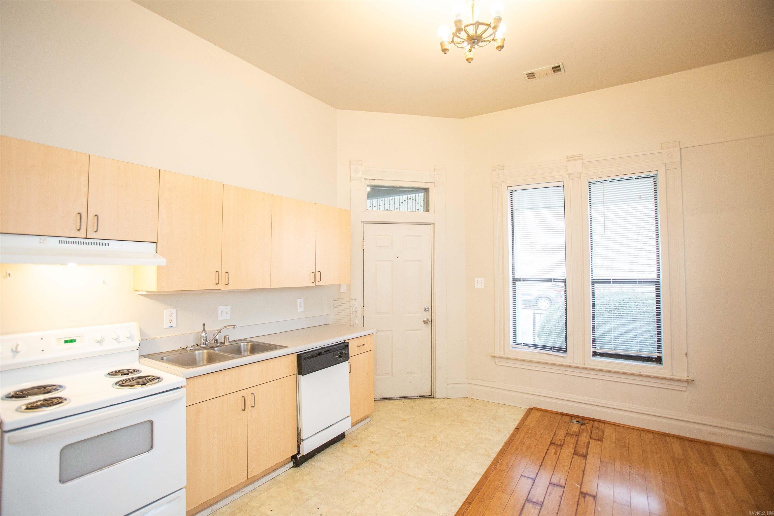 117 W 15Th Street – photo 5