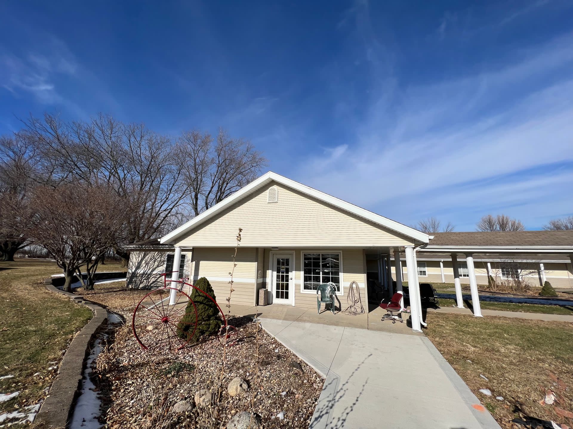 Quiet Cove Apartments – photo 1