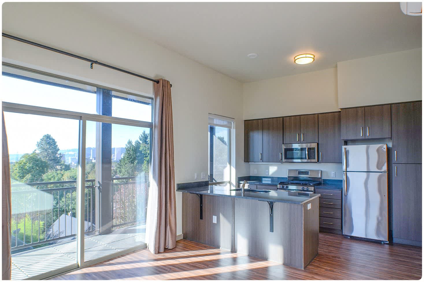 The Russell Apartments – photo 4