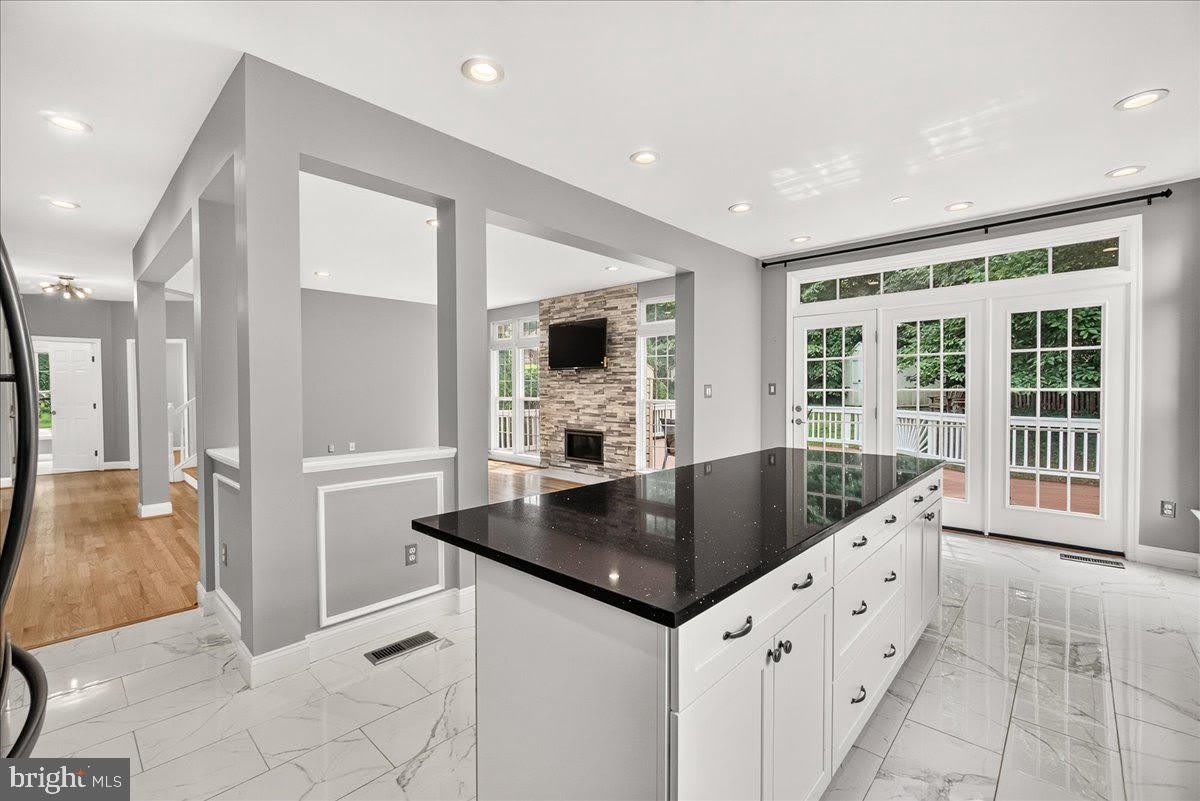 6455 SADDLEBROOK Lane – photo 5