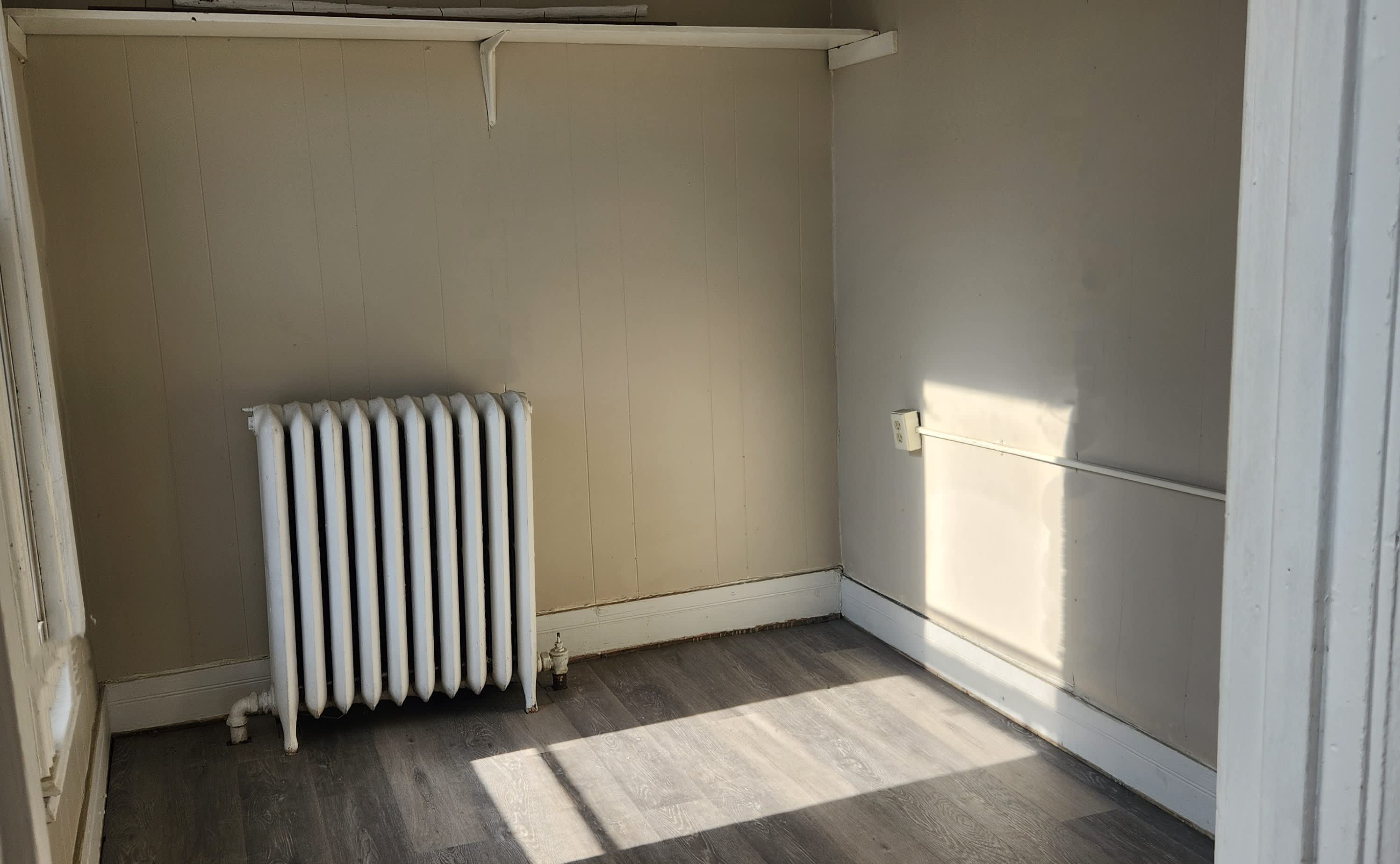 277 Ontario St, 2nd Fl, Front – photo 3