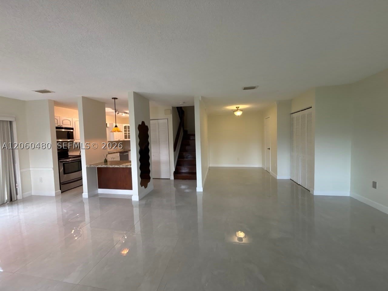 6900 Nw 169Th St – photo 5